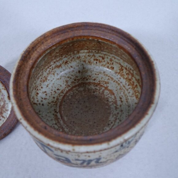 Vintage Studio Art Pottery Jam Jar Honey Pot Rustic Signed Farmhouse Country - Picture 6 of 9